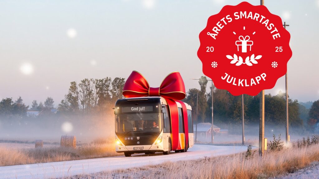 Årets julklapp, en buss med omslagspapper
